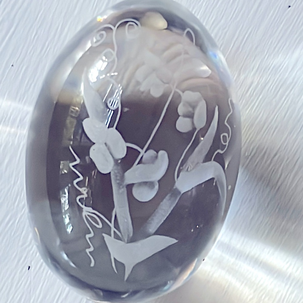 Vintage Ekenas Sweden lead crystal floral etched egg/paperweight